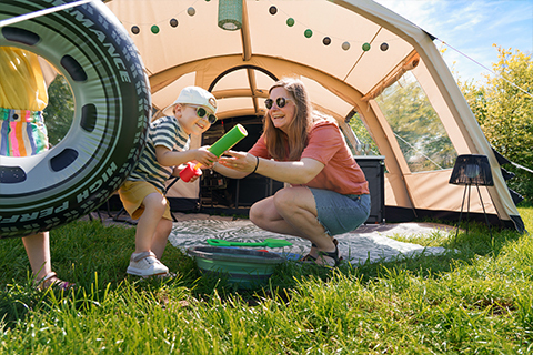 Campen bei warmem Wetter